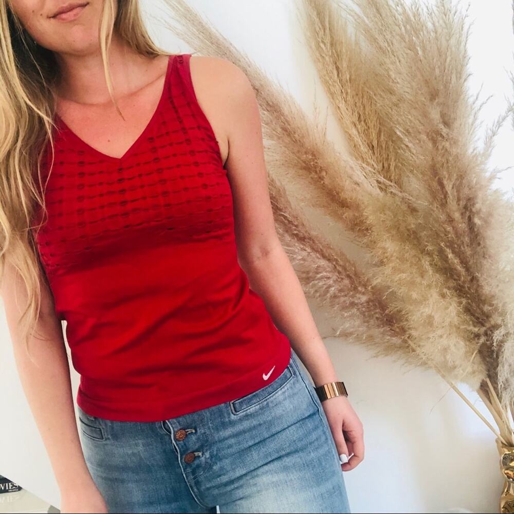 NIKE Red Cutout Athletic Workout Gym Athleisure VNeck Tank Top Shirt Eyelet